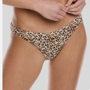 NWT PILY Q LEOPARD BASIC RUCHED BOTTOMS